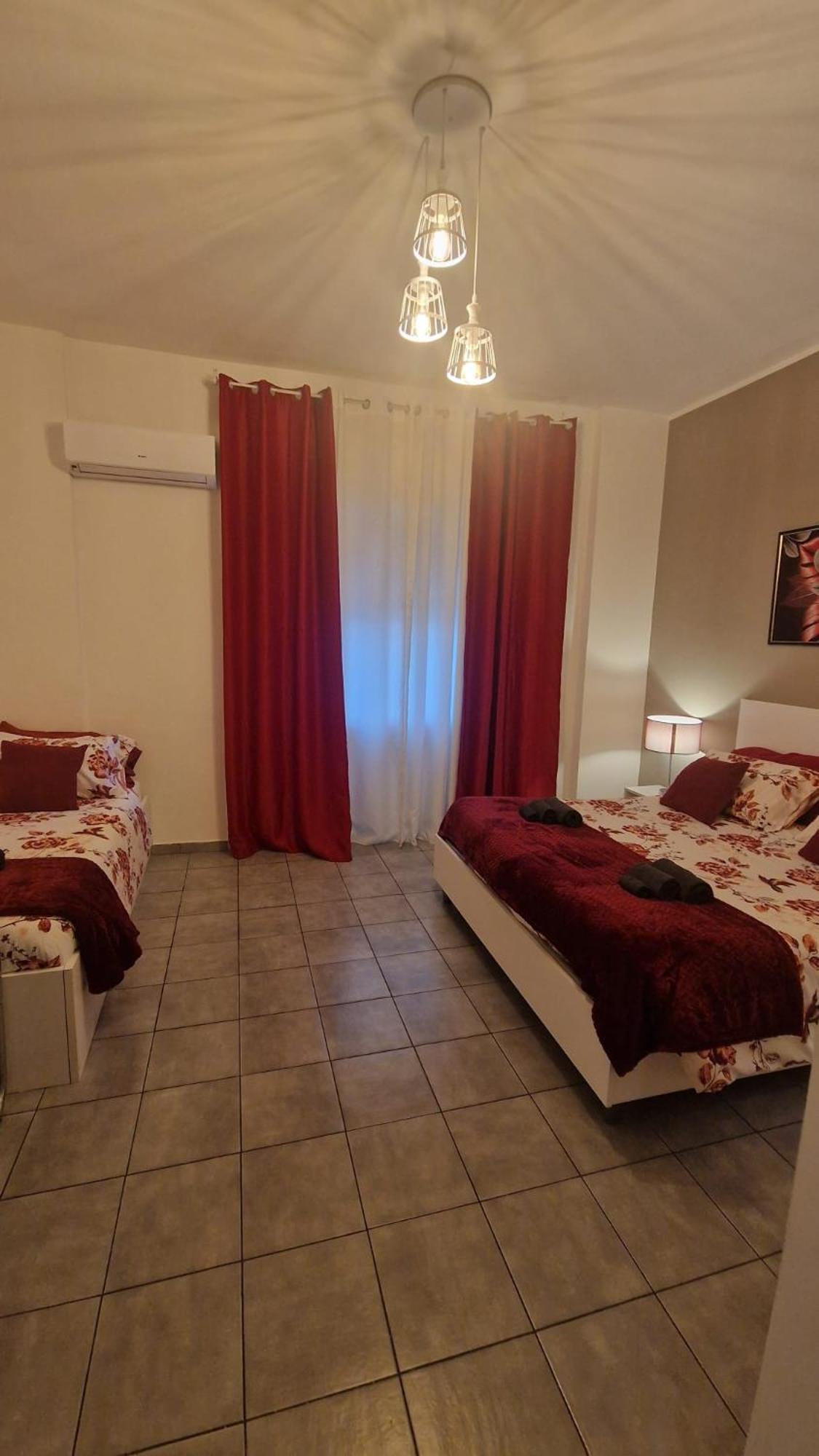 Cinquestanze Hotel Cosenza Bagian luar foto