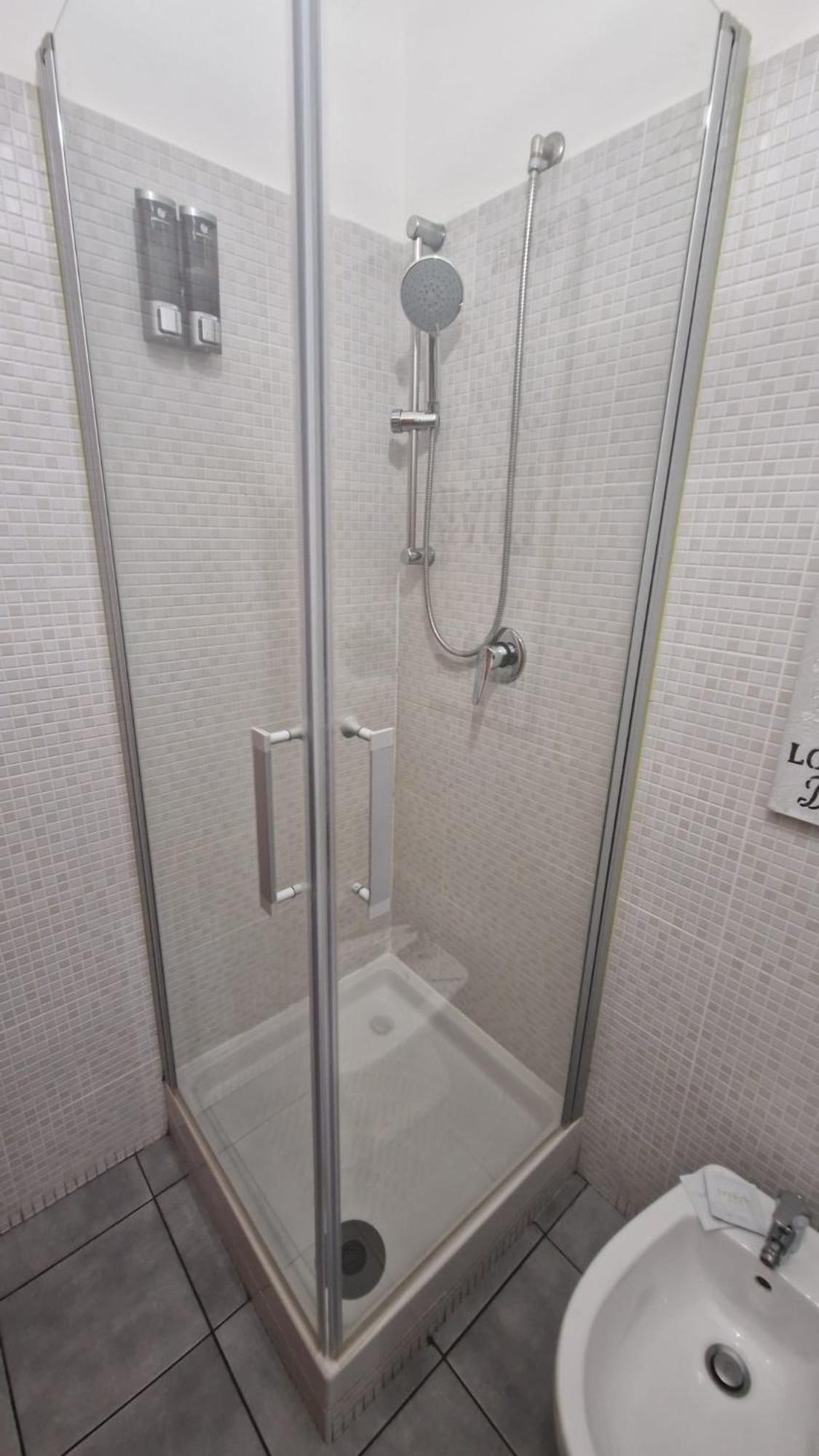Cinquestanze Hotel Cosenza Bagian luar foto