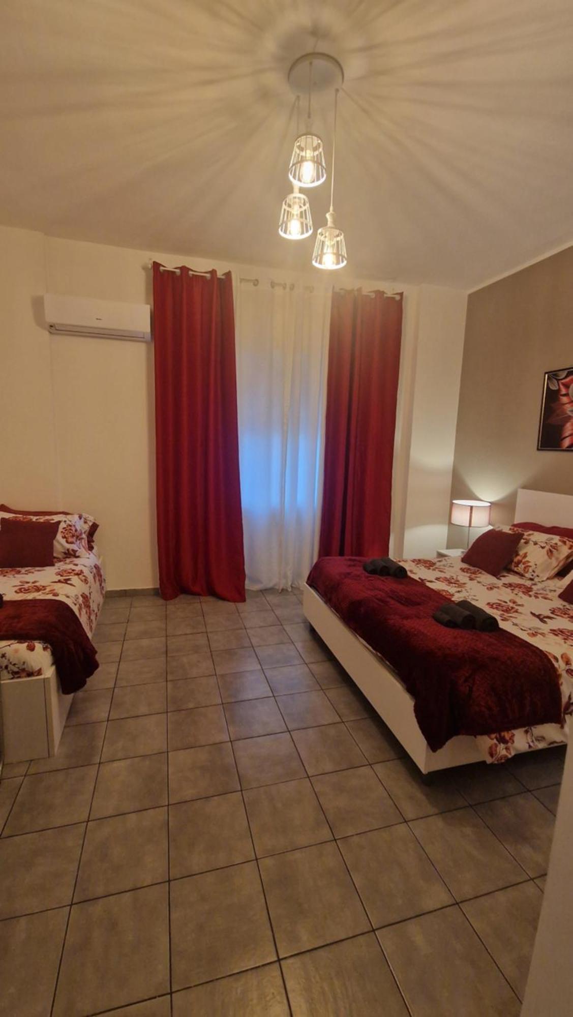 Cinquestanze Hotel Cosenza Bagian luar foto